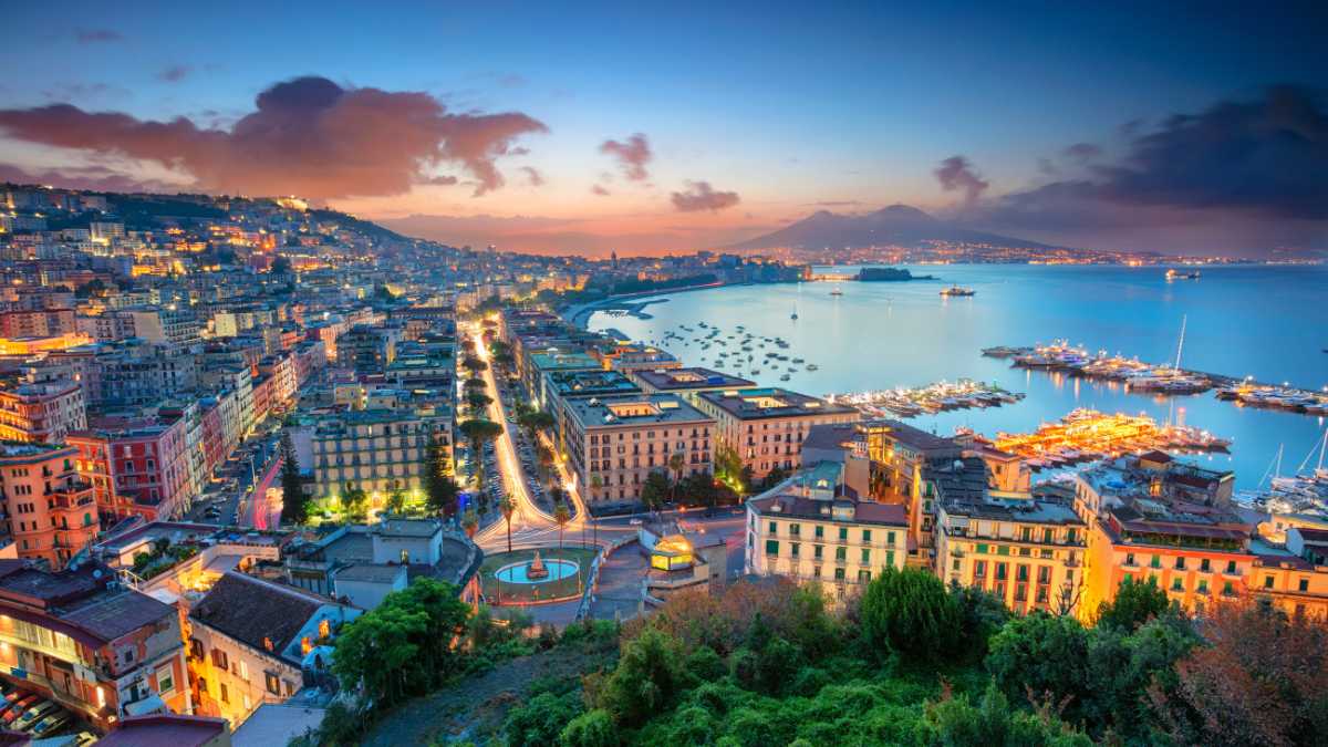 Itinerario di 7 Giorni a Napoli e Dintorni: Scopri la Magia della Capitale Partenopea
