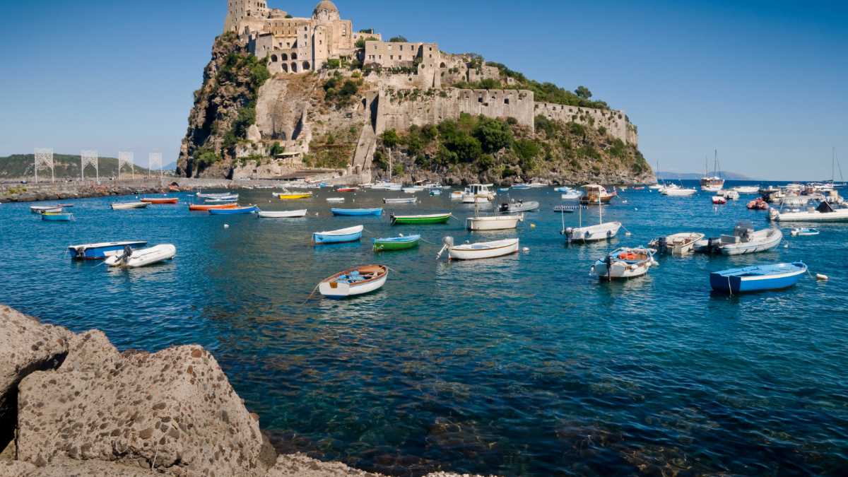 Ischia con Bambini: Una Vacanza Indimenticabile nell'Isola Verde