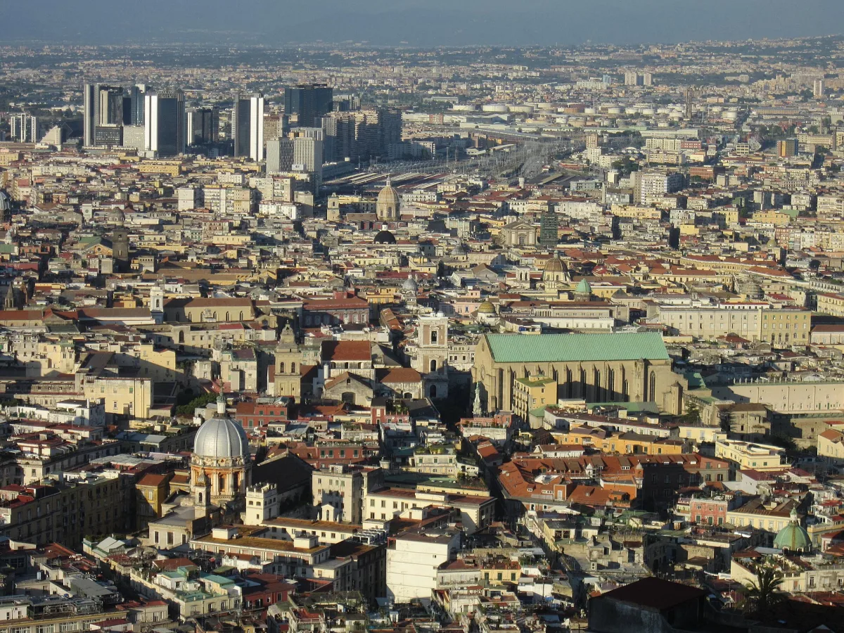 Quando andare a Napoli: guida mese per mese per scegliere il periodo giusto
