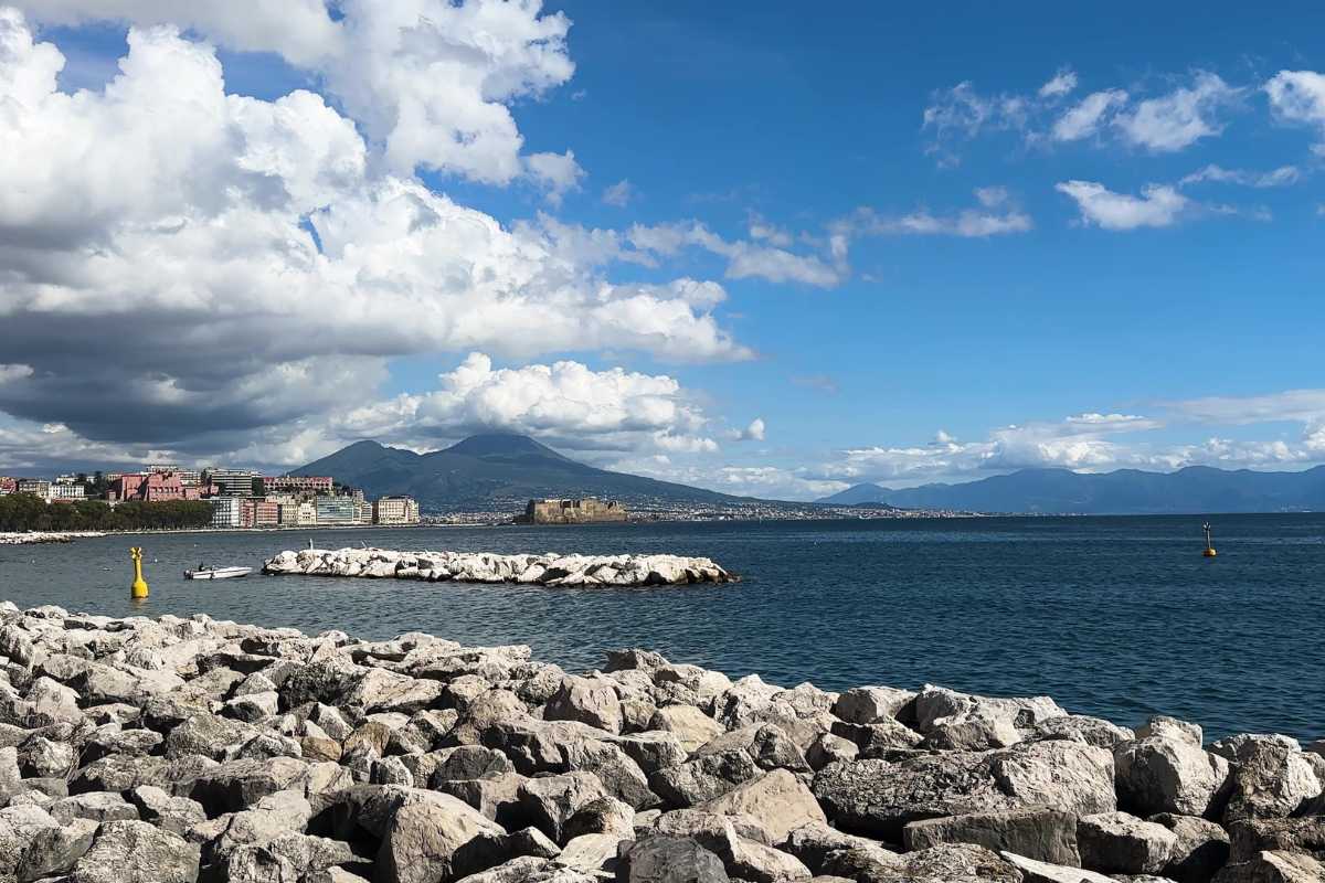 Panorama dal Parco Virgiliano con vista sul Golfo di Napoli